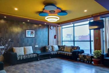 FabHotel Shreyas Inn