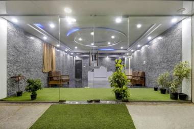 Townhouse OAK SRK White Inn