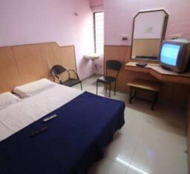 Sri Balaji Paradise Deluxe Lodge