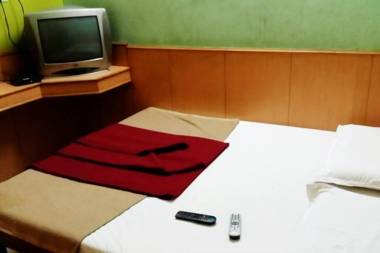 Sri Balaji Paradise Deluxe Lodge