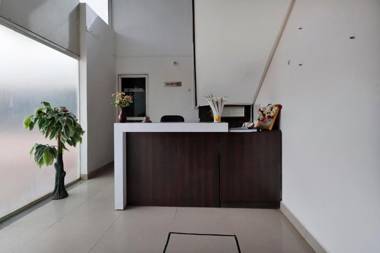 OYO Flagship 83590 Cn Sai Comforts