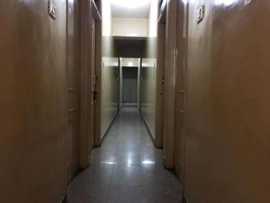 Goroomgo Sri Vijay Palace Lodging Bengaluru