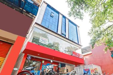 OYO 71574 Hotel Silver House