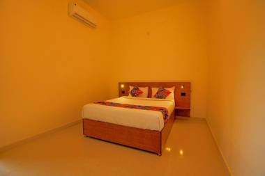 FabHotel GR Lake View