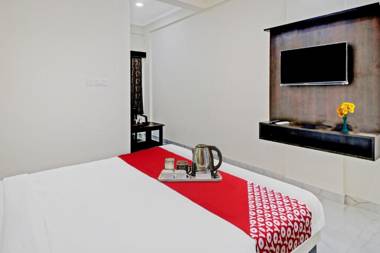 OYO 87519 Nra Residency