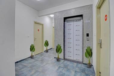 Capital O 87938 Royal Manyata