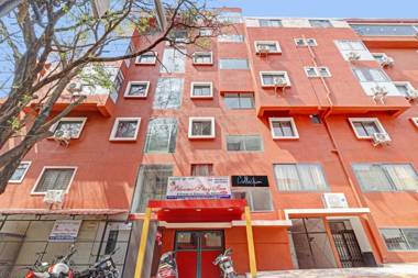 Capital O 88025 BLOOMS STAY INN