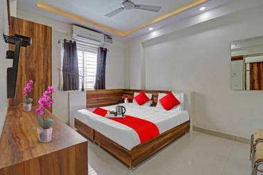 OYO 91217 NR Comforts