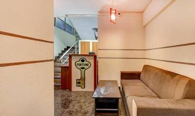 Capital O 90799 Fortune Key