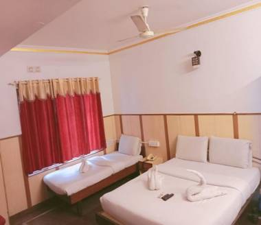 Hotel Shivaals Residency