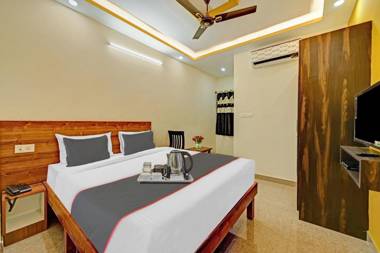 Collection O 92702 Sri Sapthagiri