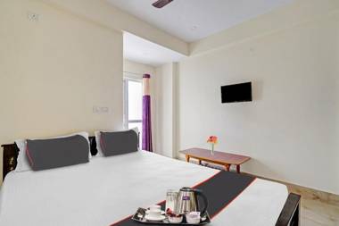 Collection O 92647 Hotel Aditya Grand