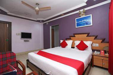 OYO 24916 Hotel Aquatic Palace