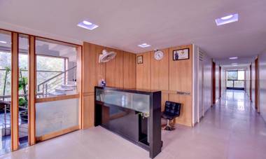 Treebo Trend Admiral Suites New Usmanpura