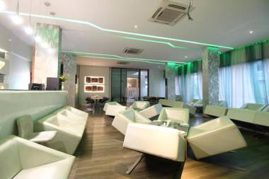 Hotel Silver Inn LLP