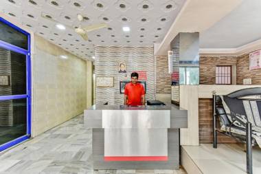 SPOT ON 40292 Hotel Shangrila Inn