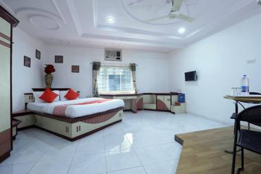 OYO Flagship 12049 Hotel Ravi Kiran Executive