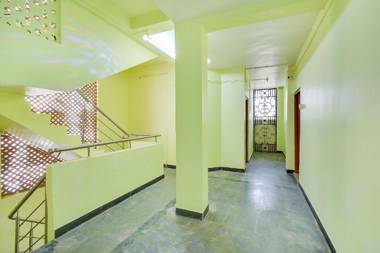 OYO 65885 Kohinoor Hotel And Lodging