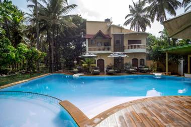 Ronne's 6 Bedroom villa