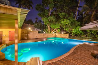 Ronne's 6 Bedroom villa