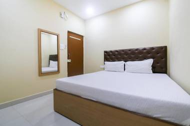 OYO Flagship 60029 Maina Mansion