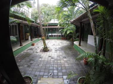 JUNGLE HOSTEL by Sturmfrei