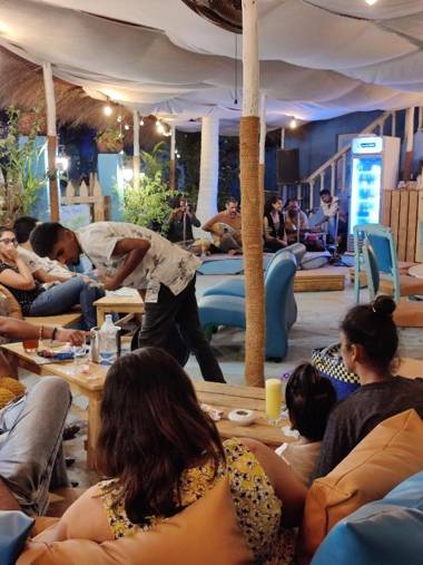 Anjoned Hostel & cafe