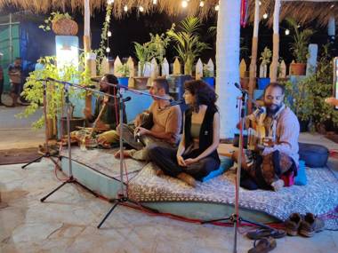 Anjoned Hostel & cafe