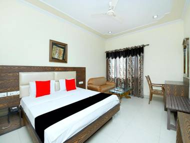 Hotel Punnu International