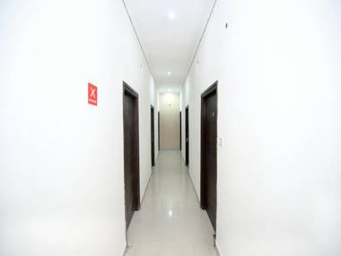 OYO 13088 Hotel Basant
