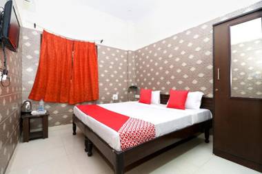 OYO 22090 Hotel Mall Residency