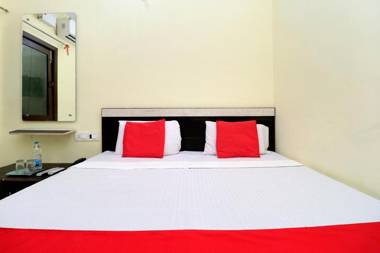 OYO 27650 Gian Residency