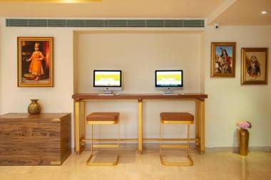 Bloom Boutique l Ranjit Avenue