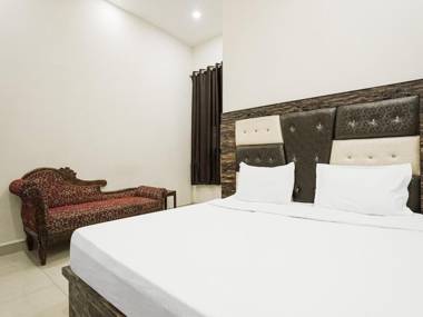 Hotel Chahal Residency