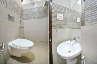 Capital O 69624 Hotel Moments Inn