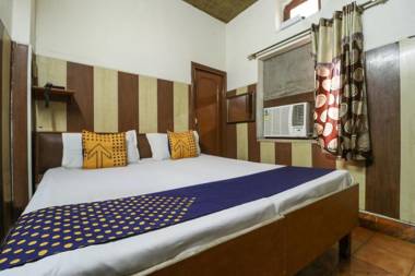 SPOT ON 74723 Inderpuri Guest House