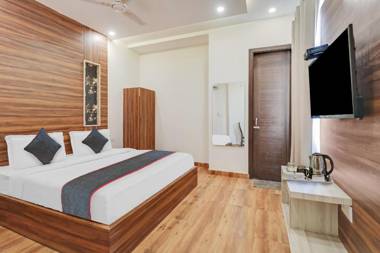 OYO Townhouse 940 J K Classic