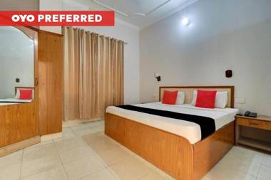 OYO Capital O 73432 Hotel Divine