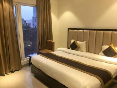 Hotel Avi Inn By JR GROUP OF Hotels