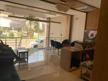 HOTEL APPLE TREE AMRITSAR