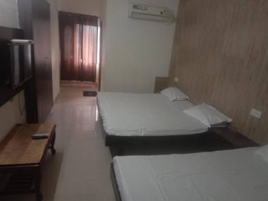 HOTEL JOGI GUEST HOUSE