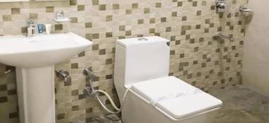 FabHotel Golden Temple Paradise