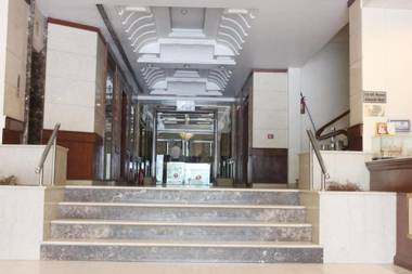 Hotel Raj Continental