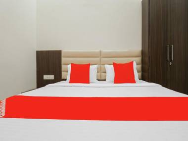 OYO 85906 Hotel Noor Residency