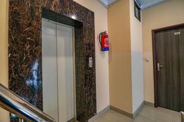 FabHotel Golden Sunrise Inn