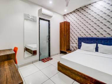 Capital O 85633 Hotel City Inn