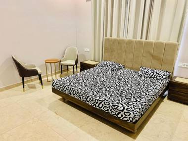 Woodstock Villa Ranjit Avenue