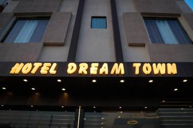 DIEU Dream Town Hotel