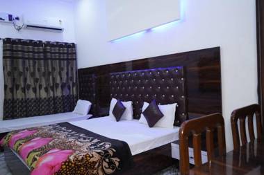 SHIV SHANKAR GUEST HOUSE 