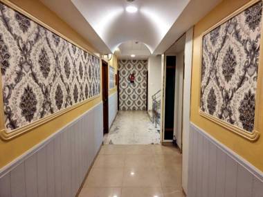 Hotel Jay Vee Continental